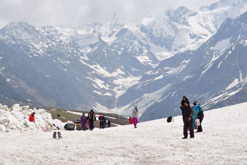 Amritsar to Manali Tour